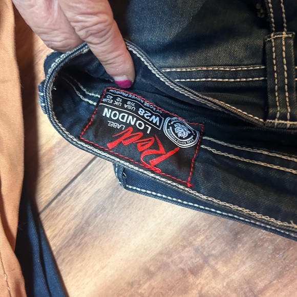 Jeans - Picture 14 of 16